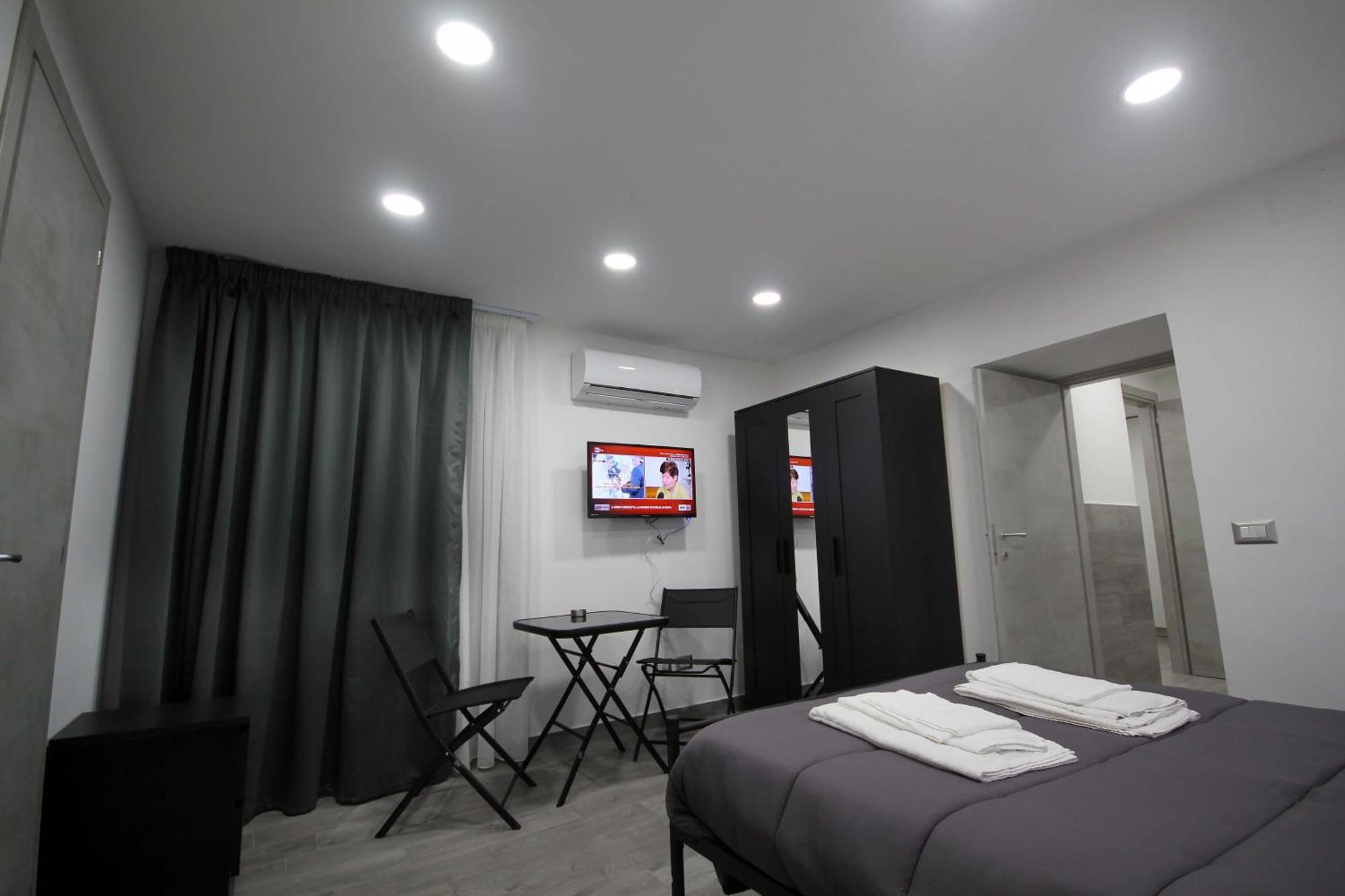 Ferienwohnung Almat Domus Neapel Zimmer foto